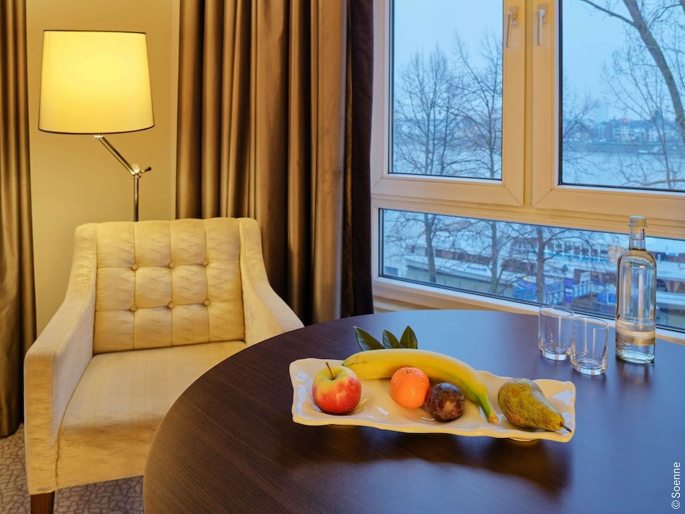 Фото Dorint Hotel Bonn