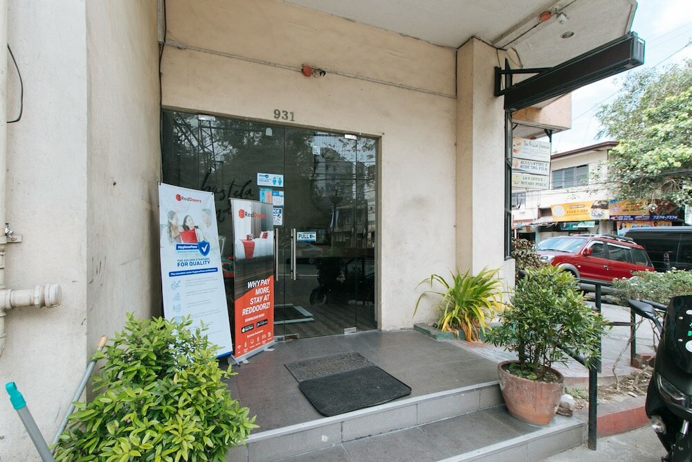 Фото RedDoorz near Quirino Station
