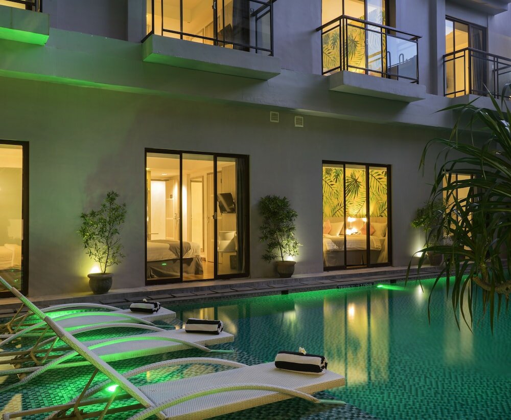 Фото отеля 2