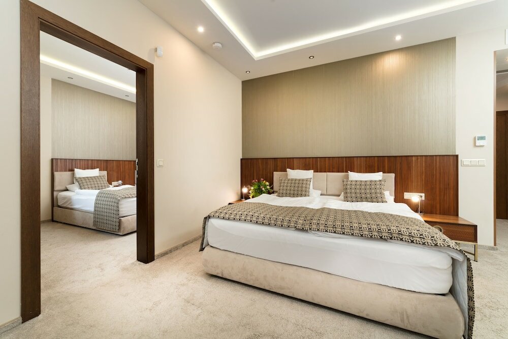 Фото Hotel Kalvaria