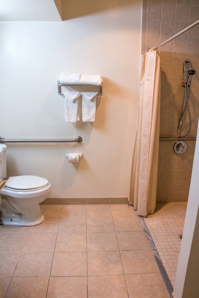 Фото Days Inn by Wyndham Indio