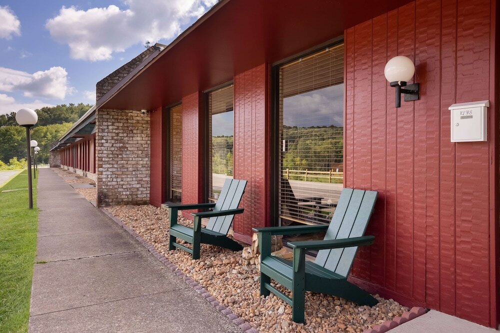 Фото Travelodge by Wyndham Emlenton