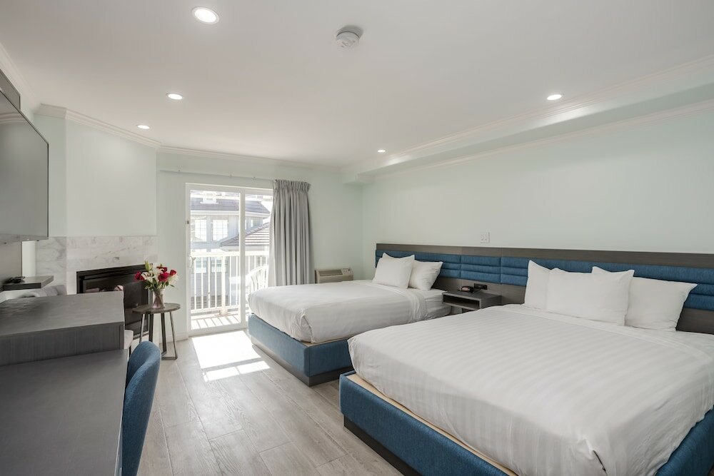 Фото Pacifica Beach Hotel