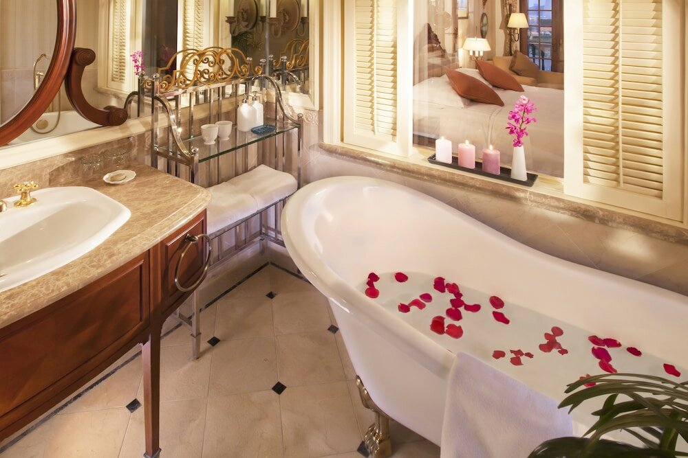 Фото Rocks Hotel