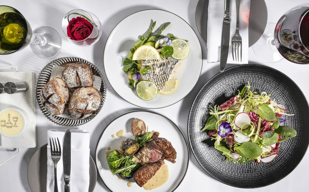 Фото Baccarat Hotel and Residences New York