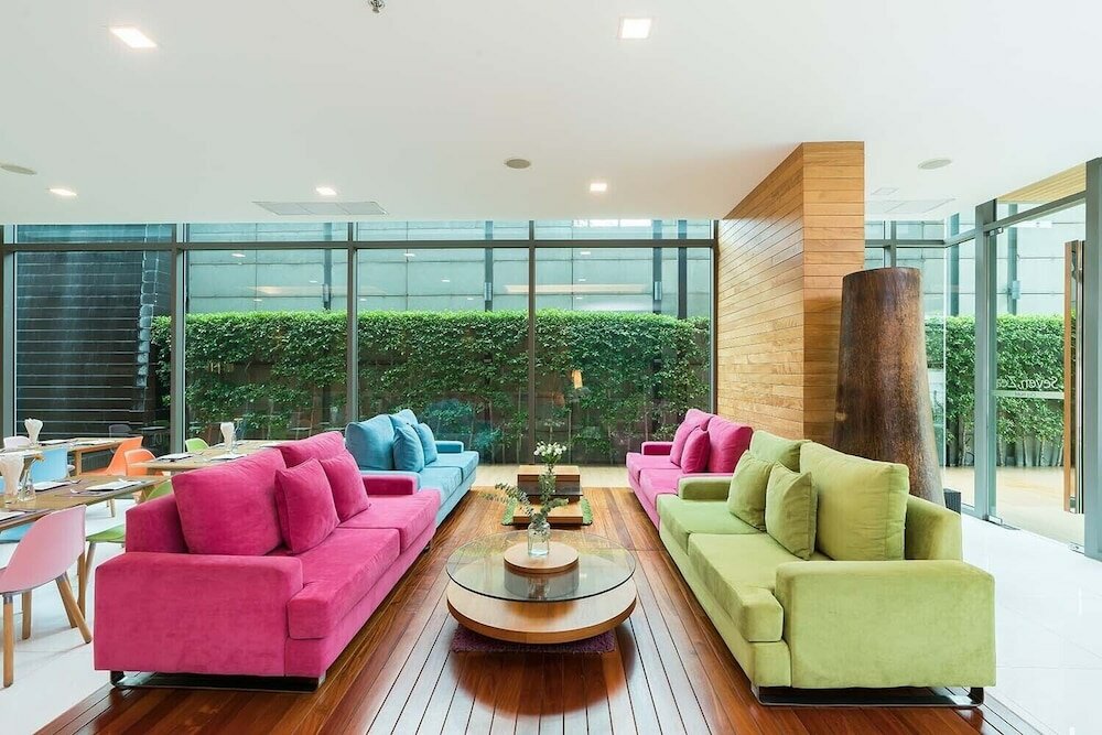 Фото Seven Zea Chic Hotel