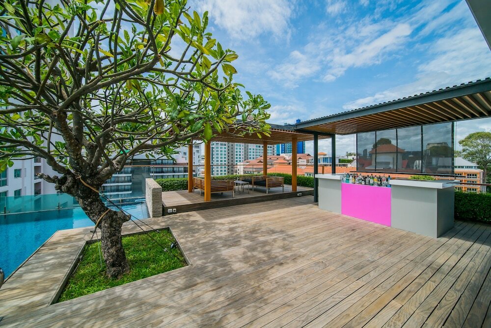 Фото Seven Zea Chic Hotel