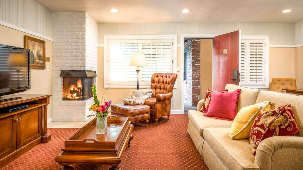 Фото Wayside Inn