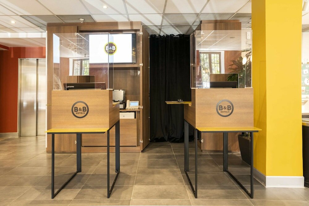 Фото B&B Hotel Roma Tuscolana San Giovanni