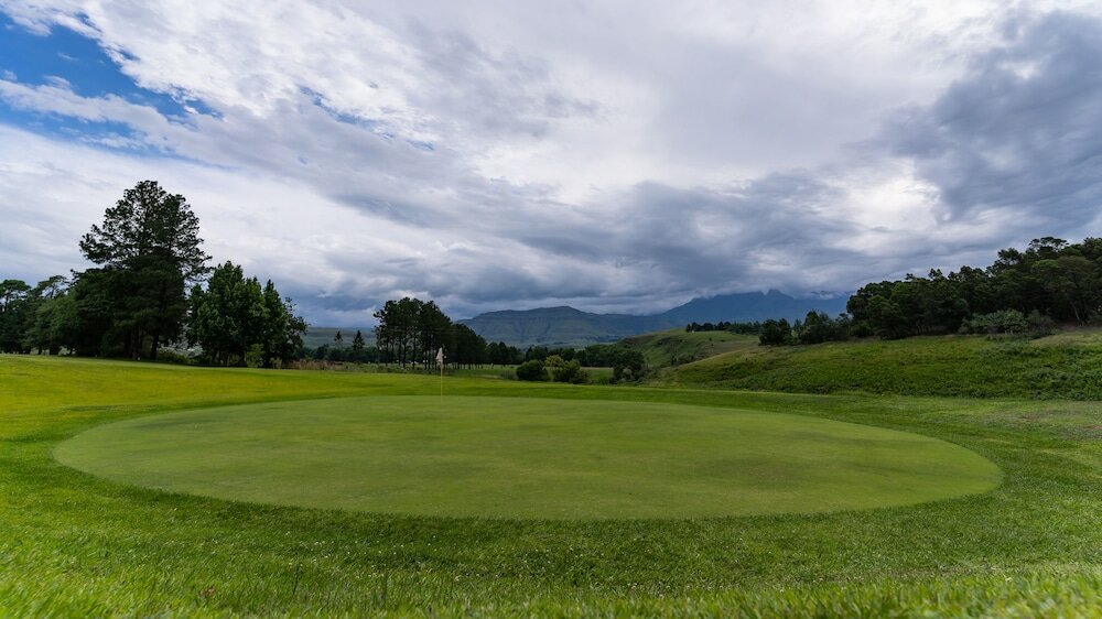 Фото Gooderson Monks Cowl Golf Resort