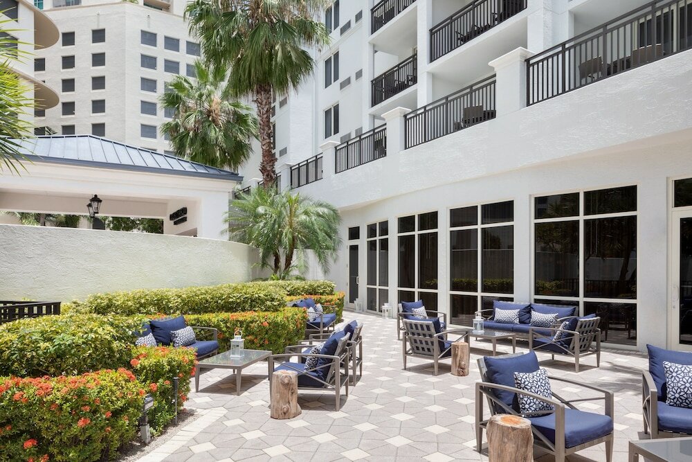 Фото Courtyard by Marriott Miami Dadeland