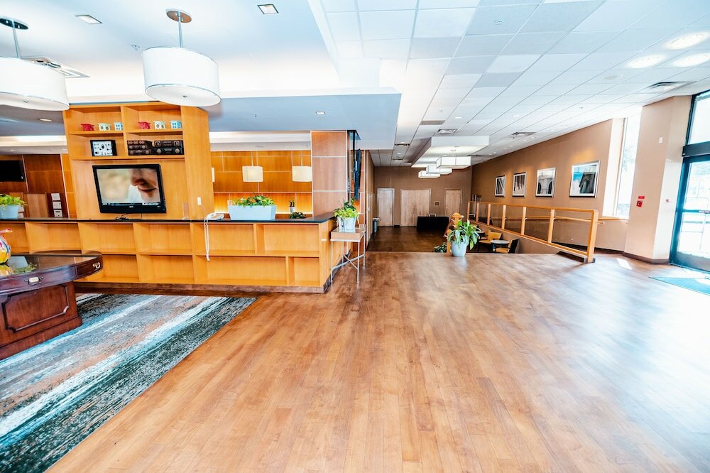 Фото Metro Points Hotel