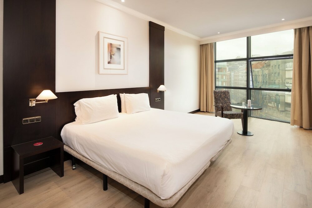 Фото Exe Oviedo Centro