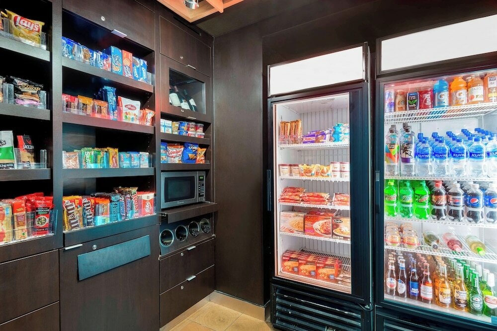 Фото Courtyard by Marriott Tampa Downtown