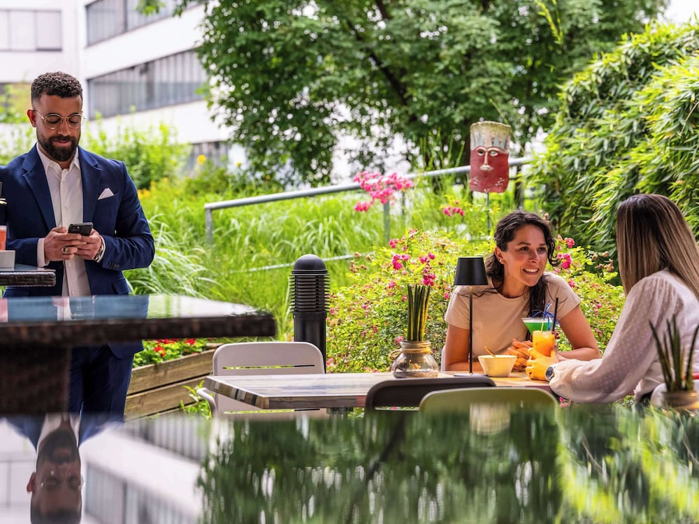 Фото Novotel Suites Wien City Donau