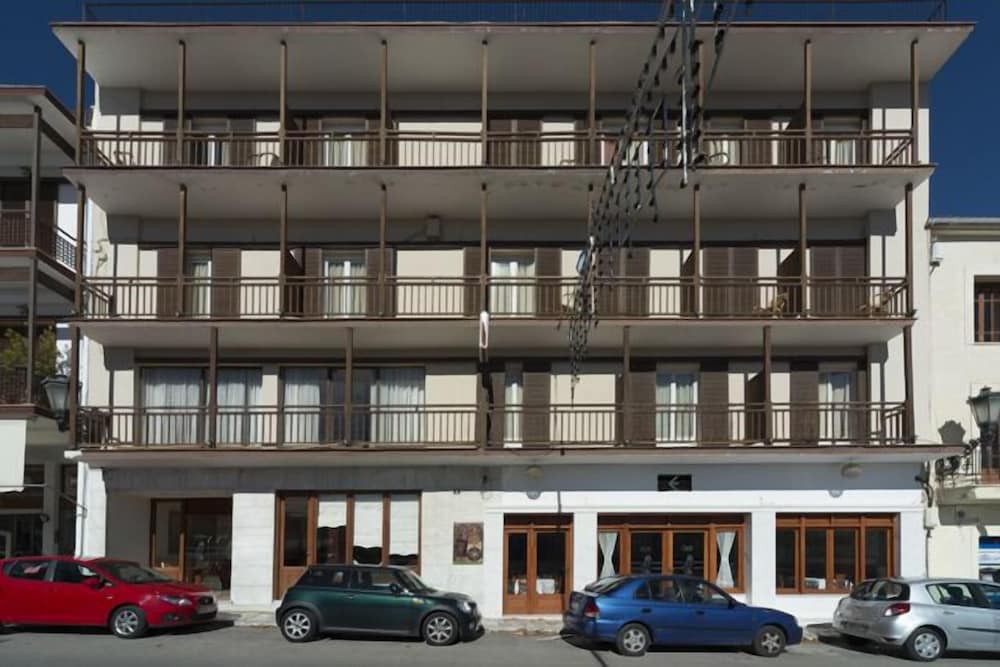 Фото отеля 2