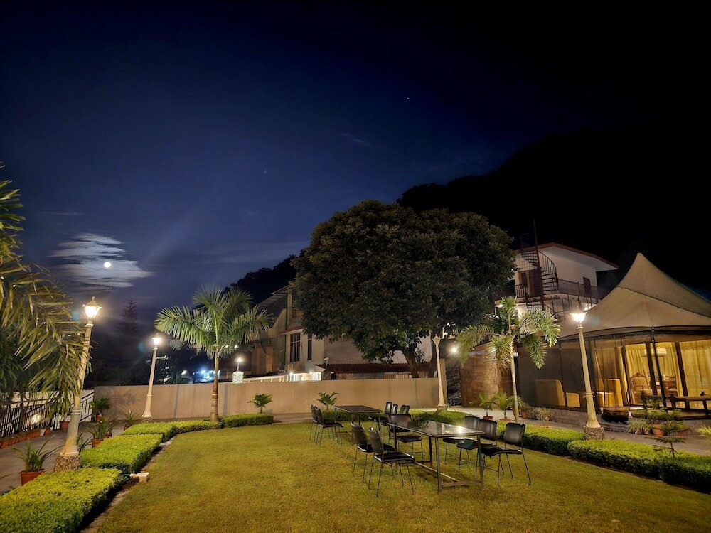 Фото Kunkhet Valley Resort