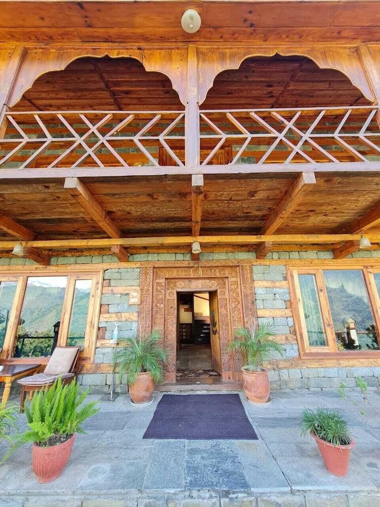 Фото Himalayan Kothi Kais