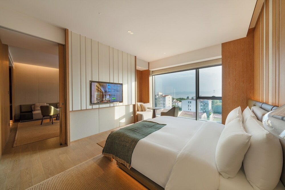 Фото Joyze Hotel Xiamen, Curio Collection by Hilton