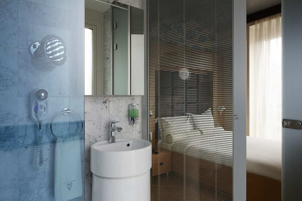 Фото Amadi Park Hotel