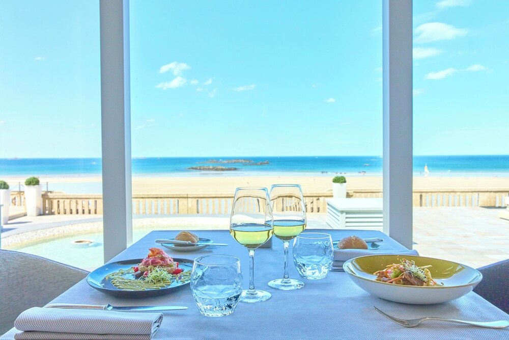 Фото Grand Hôtel Des Thermes