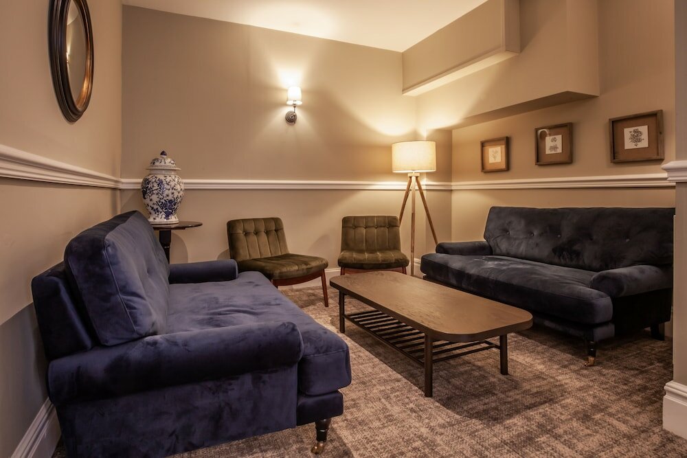 Фото The Dower House Hotel