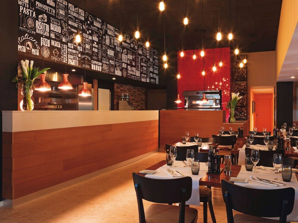 Фото Mövenpick Hotel Zürich Regensdorf