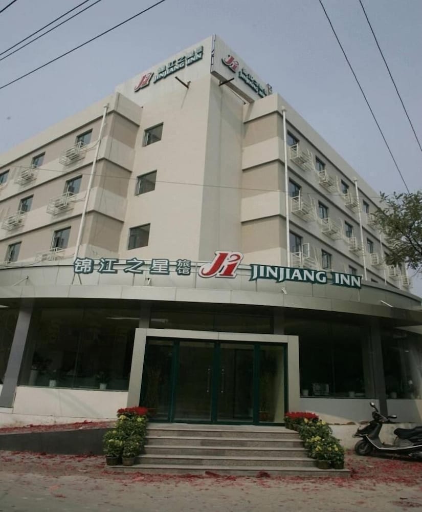 Фото Jinjiang Inn Daming Lake New Scenic Lishan Road, Jinan