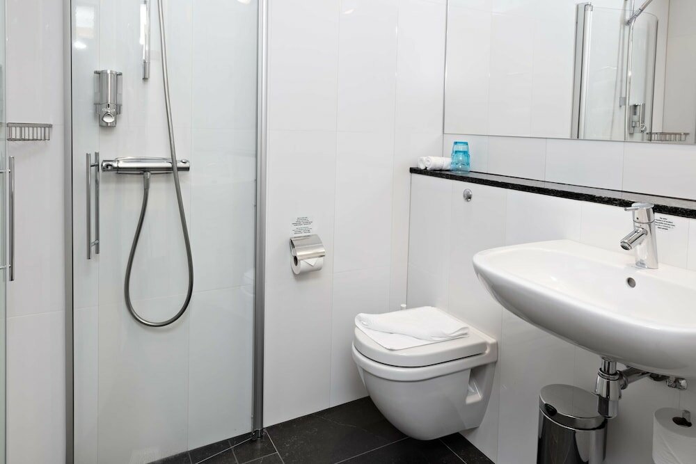 Фото Sure Hotel by Best Western Arena