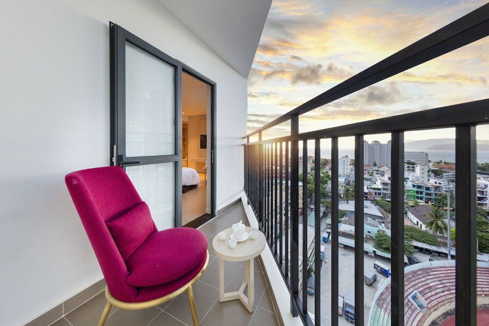 Фото DQua Hotel and Apartment