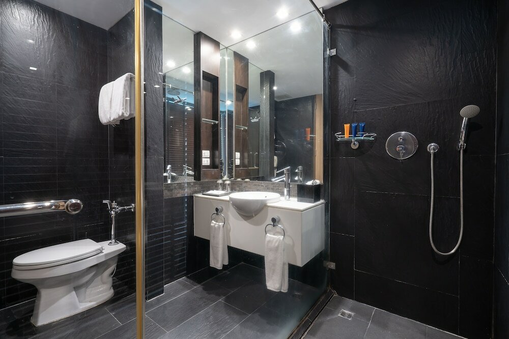 Фото Vic3 Bangkok Hotel