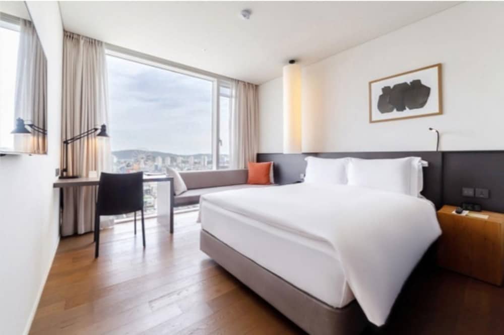 Фото Shilla Stay Ulsan