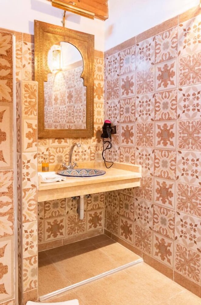 Фото Riad Zinoun & SPA