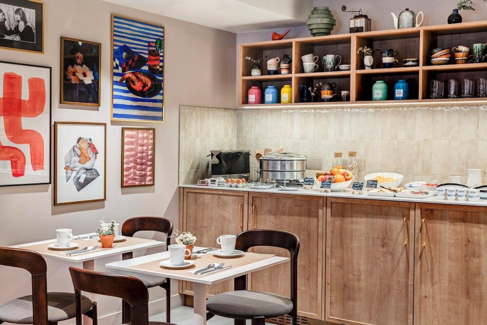 Фото Republik Hotel