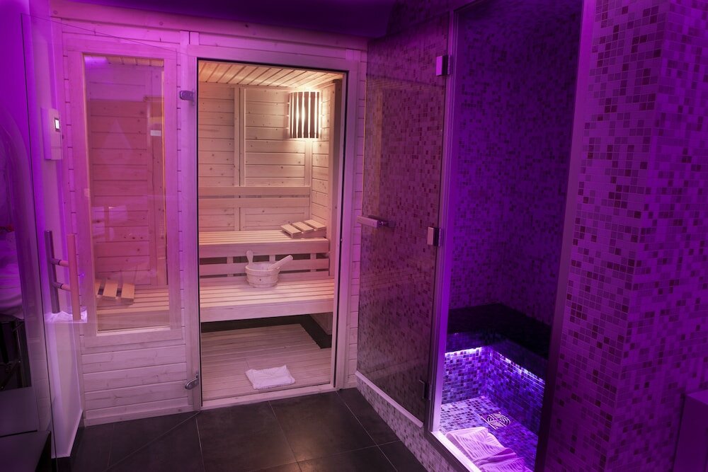 Фото Hôtel L'Empire Paris