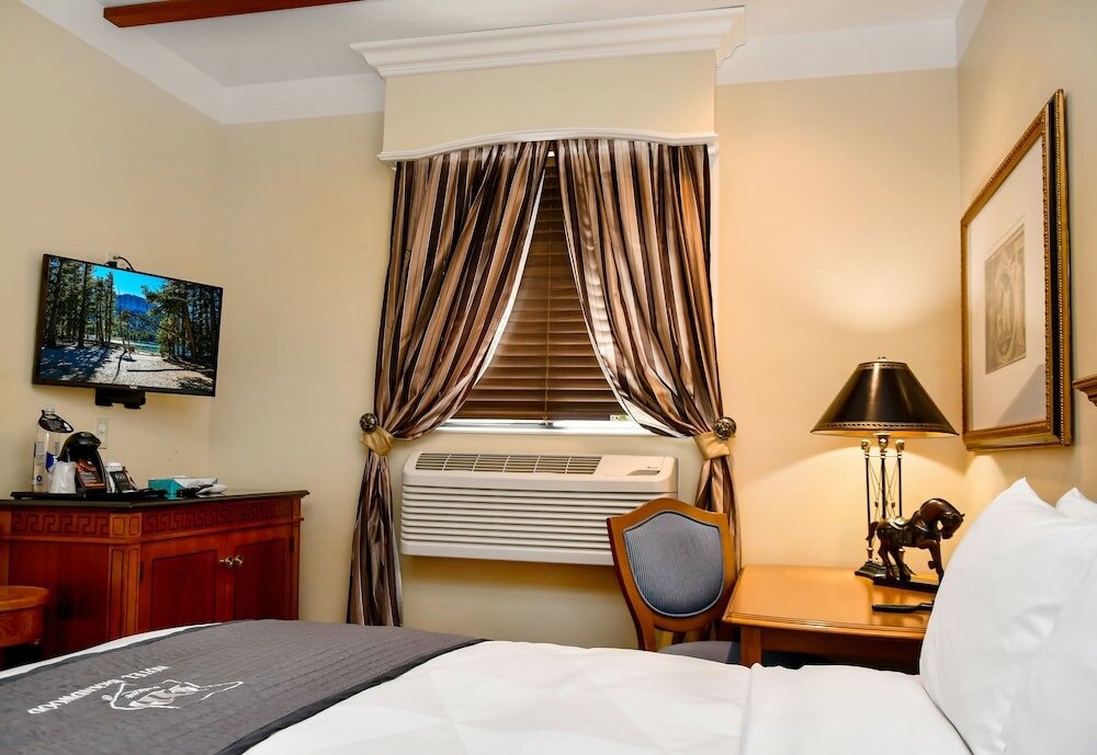 Фото Brand Plaza Hotel