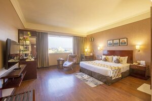 Гостиница Vesta Maurya Palace