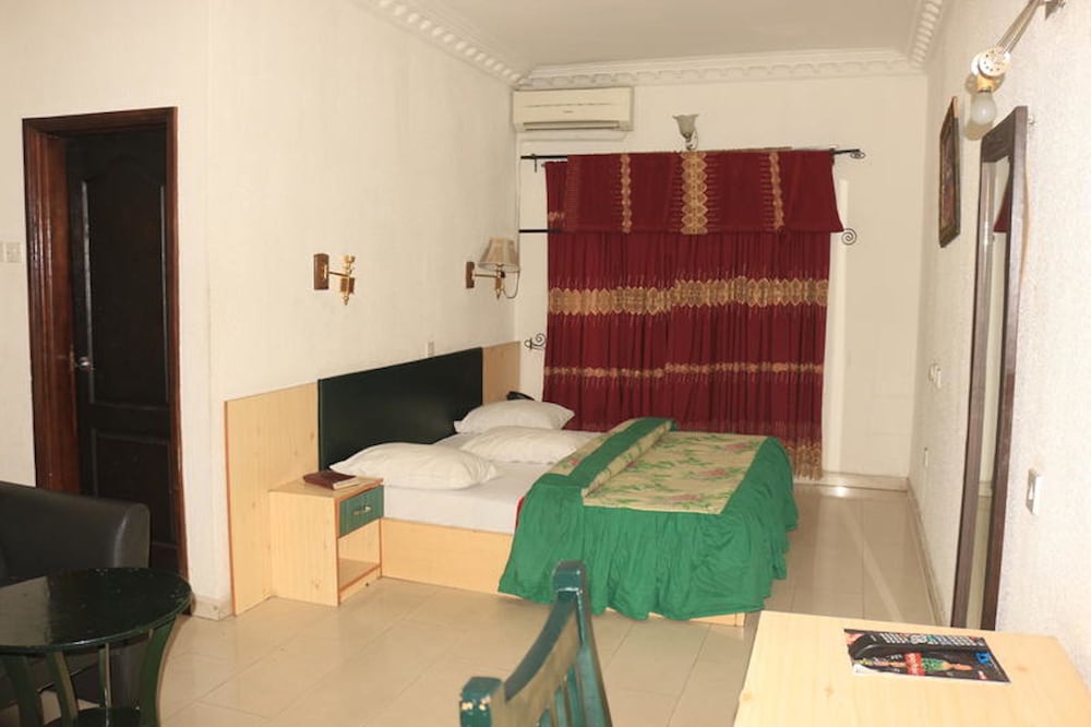 Фото Amanda Hotels Limited