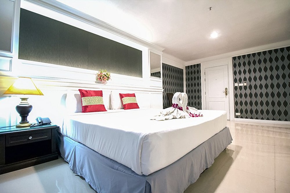 Фото Convenient Park Bangkok