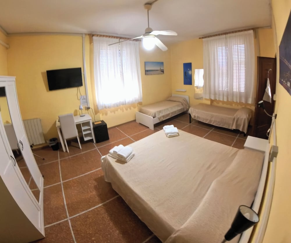 Фото Giappone Inn Parking Hotel