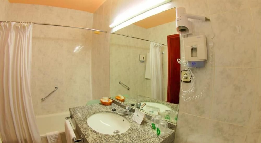 Фото Hotel Univers