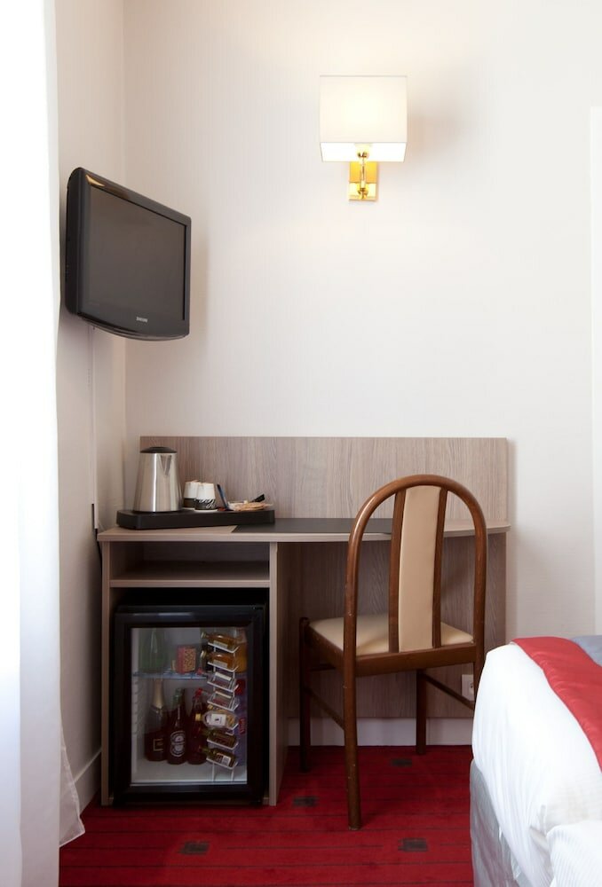 Фото Hotel Saphir Grenelle