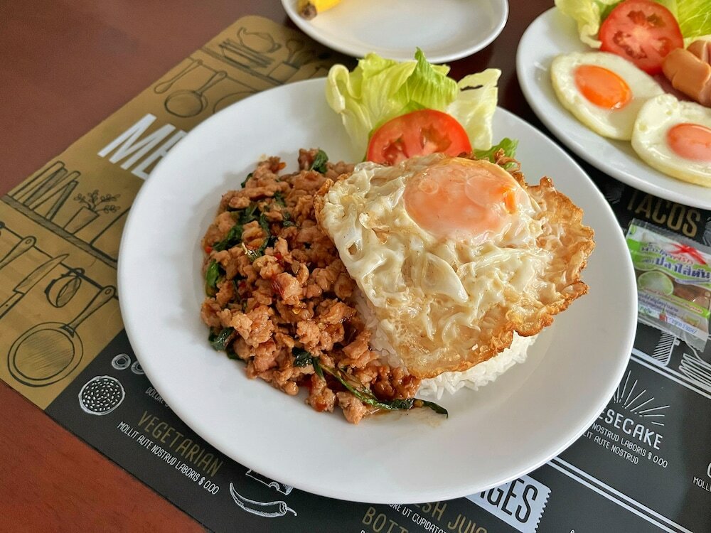 Фото Peak Boutique City Hotel