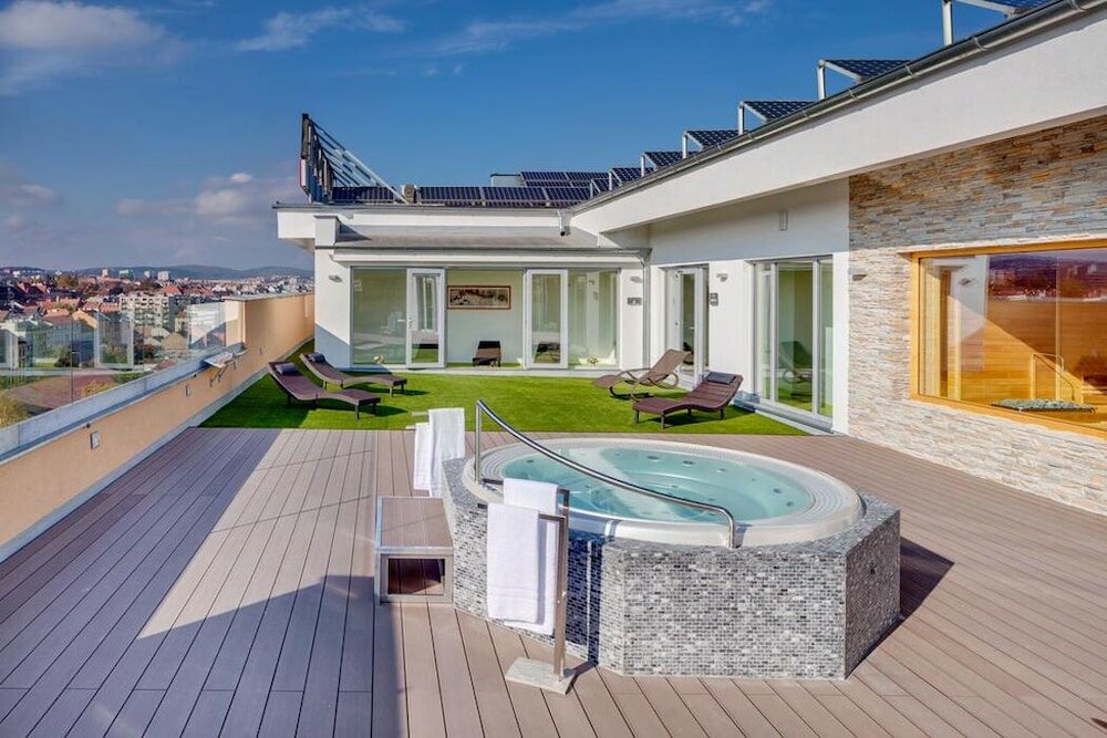 Фото Avanti Hotel Brno