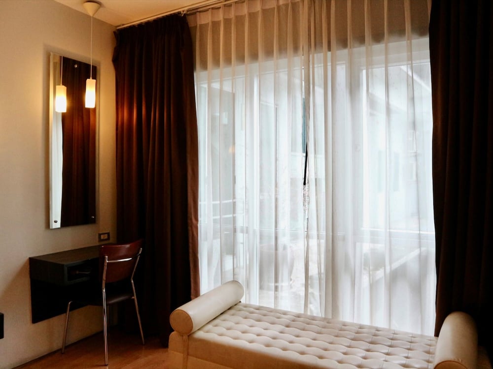 Фото Swana Bangkok Hotel