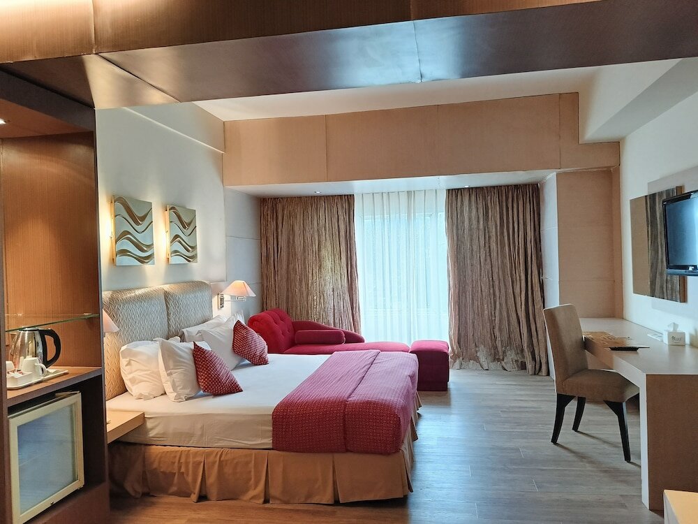 Фото Tychi Hotel