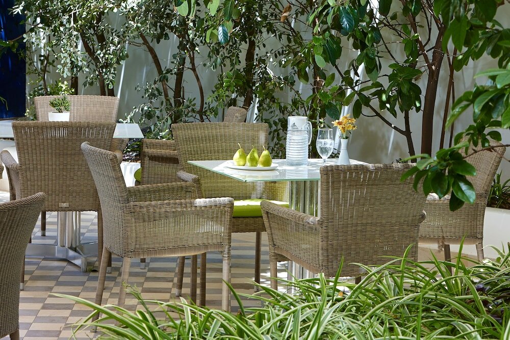 Фото Atrion Hotel