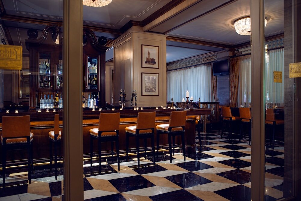 Фото Renaissance Cleveland Hotel