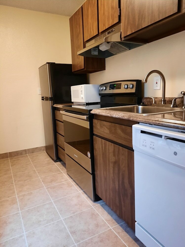 Фото RiverTree Inn & Suites