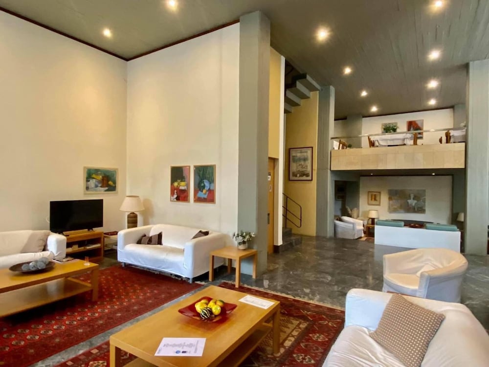 Фото Dioscouri Hotel